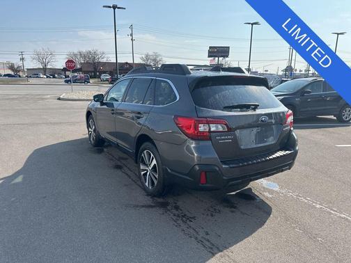Magnetite Gray Metallic 2018 Subaru Outback 2.5i Limited
