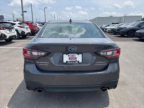 2022 Subaru Legacy Touring XT