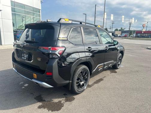 Crystal Black Silica 2026 Subaru Forester Wilderness