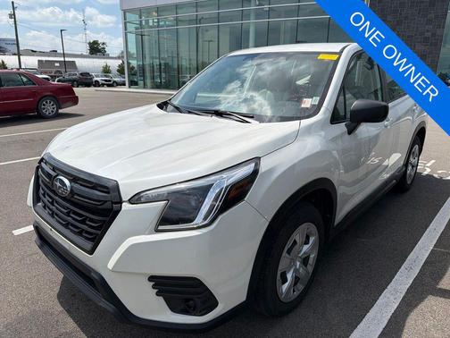 Crystal White Pearl 2022 Subaru Forester Base