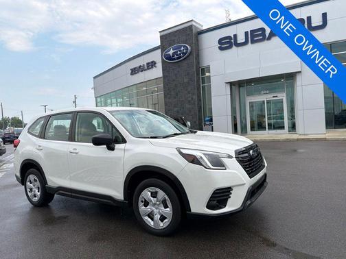 Crystal White Pearl 2022 Subaru Forester Base