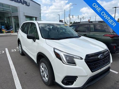 Crystal White Pearl 2022 Subaru Forester Base