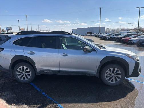 2025 Subaru Outback Premium