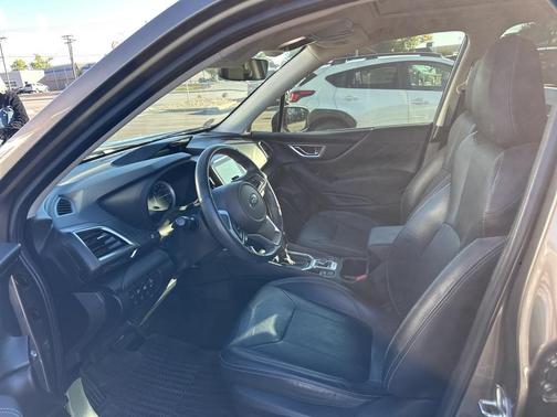 2019 Subaru Forester Touring