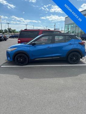 Electric Blue/Super Black 2021 Nissan Kicks SR