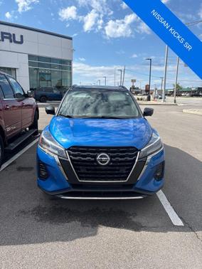 Electric Blue/Super Black 2021 Nissan Kicks SR