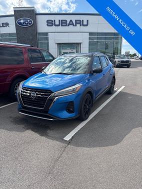 Electric Blue/Super Black 2021 Nissan Kicks SR