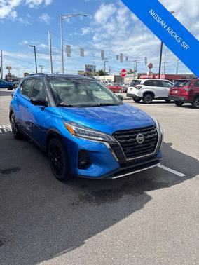 Electric Blue/Super Black 2021 Nissan Kicks SR