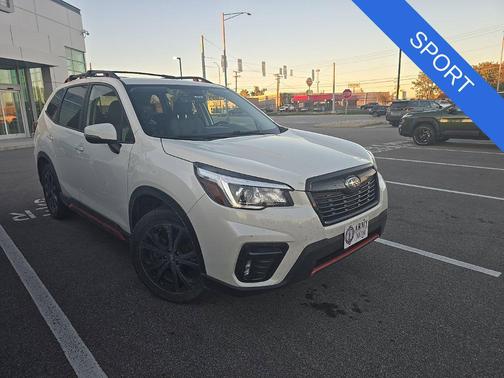 Crystal White Pearl 2019 Subaru Forester Sport