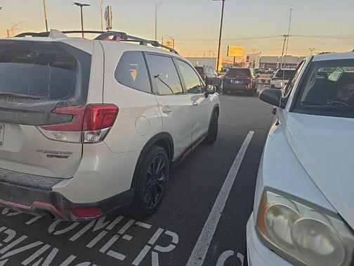 Crystal White Pearl 2019 Subaru Forester Sport