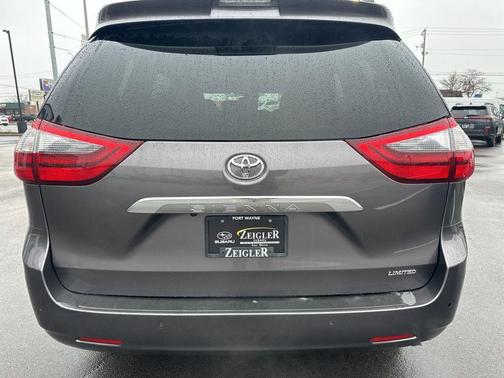 2020 Toyota Sienna Limited Premium