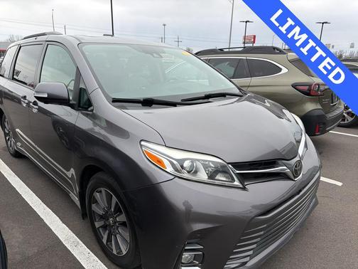 2020 Toyota Sienna Limited Premium