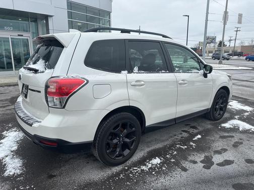 2018 Subaru Forester 2.5i Premium Black Edition