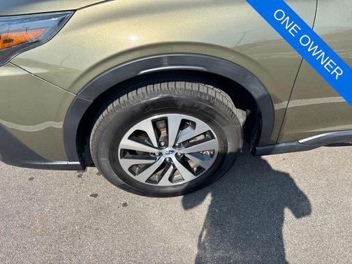 Green 2021 Subaru Outback Premium