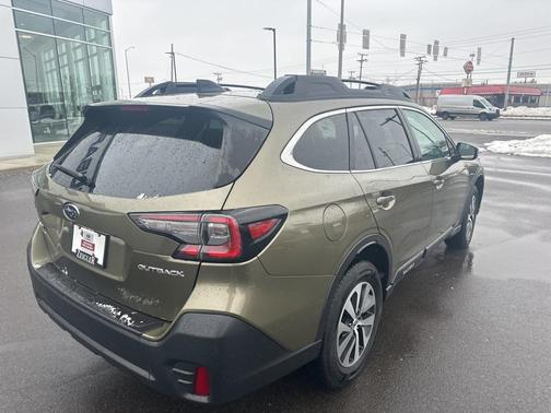 2022 Subaru Outback Premium