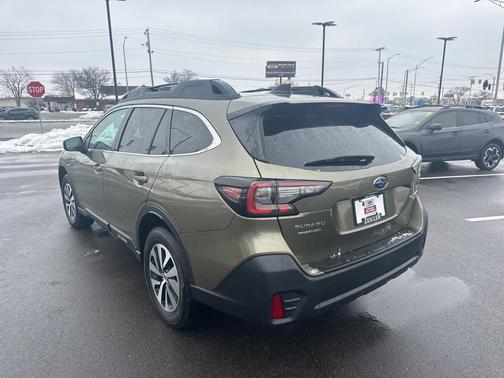 2022 Subaru Outback Premium