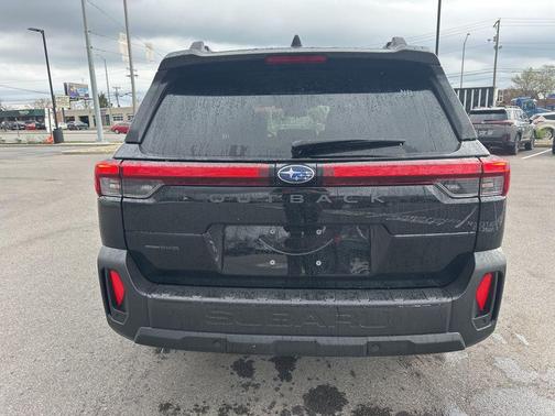 Crystal Black Silica 2026 Subaru Outback Premium