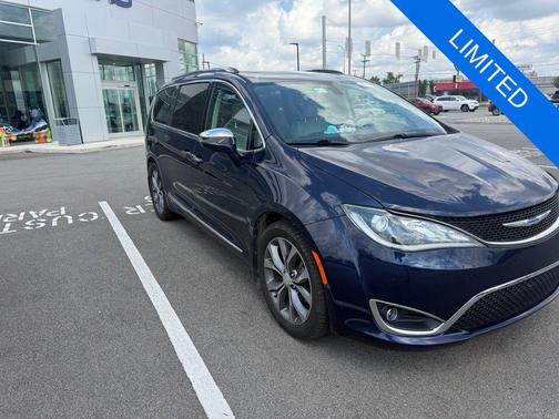 Jazz Blue Pearlcoat 2018 Chrysler Pacifica Limited