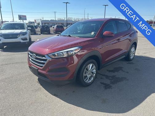 Gemstone Red 2018 Hyundai TUCSON SE