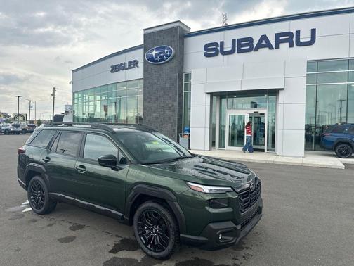 Deep Emerald Green Pearl 2026 Subaru Outback Limited XT