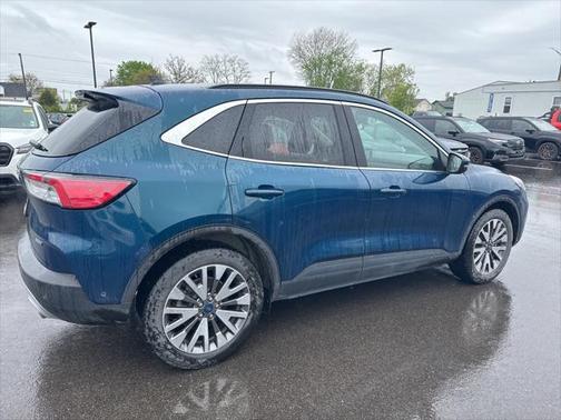 2020 Ford Escape Titanium