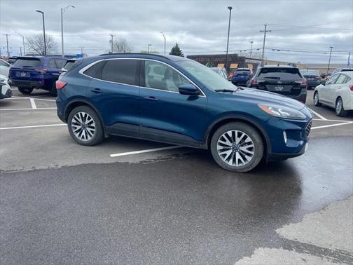 2020 Ford Escape Titanium