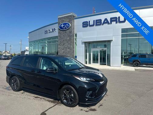 Midnight Black Metallic 2026 Toyota Sienna XSE 7 Passenger