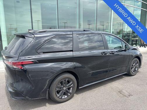 Midnight Black Metallic 2026 Toyota Sienna XSE 7 Passenger