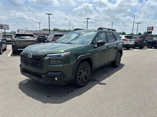 Deep Emerald Green Pearl 2026 Subaru Outback Limited XT