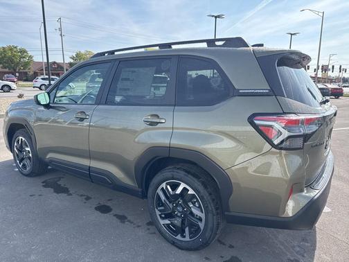 2025 Subaru Forester Hybrid Premium