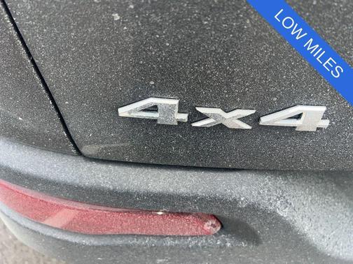 Granite Crystal Metallic Clearcoat 2015 Jeep Cherokee Limited