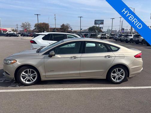 Beige / Tan 2018 Ford Fusion Hybrid SE
