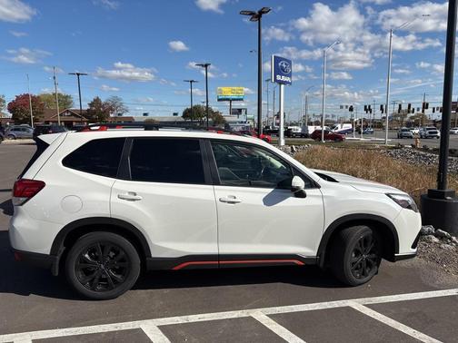 2023 Subaru Forester Sport
