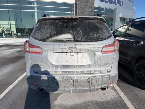 2022 Subaru Ascent Limited 8-Passenger