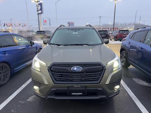 2024 Subaru Forester Premium