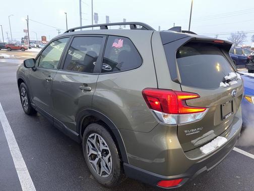 2024 Subaru Forester Premium