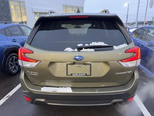 2024 Subaru Forester Premium