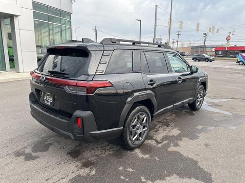 Crystal Black Silica 2026 Subaru Outback Premium