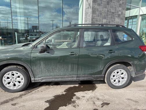 2023 Subaru Forester Base