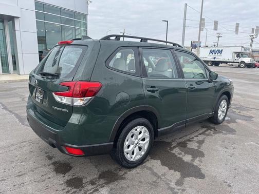 2023 Subaru Forester Base