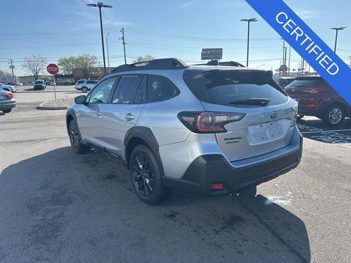 Ice Silver Metallic 2023 Subaru Outback Onyx Edition