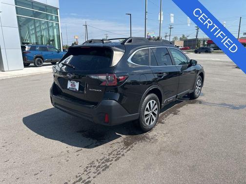 Crystal Black Silica 2022 Subaru Outback Premium