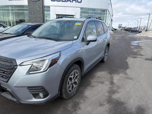 2022 Subaru Forester Premium
