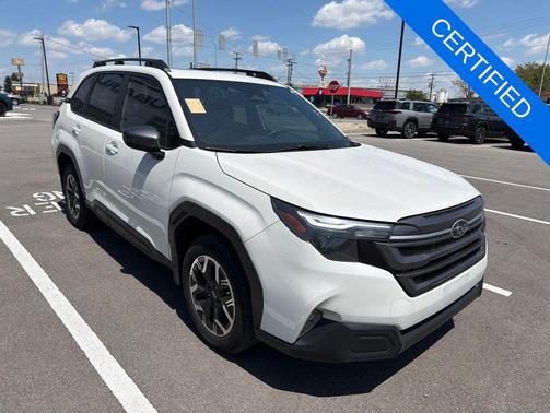 Crystal White Pearl 2025 Subaru Forester Premium