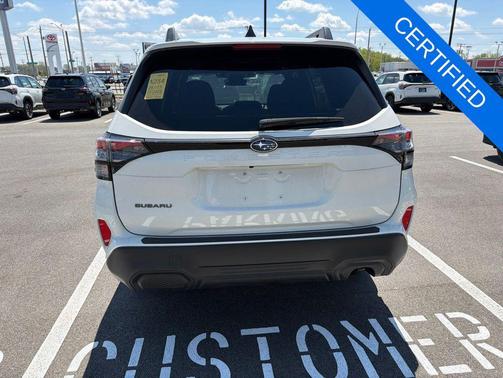 Crystal White Pearl 2025 Subaru Forester Premium