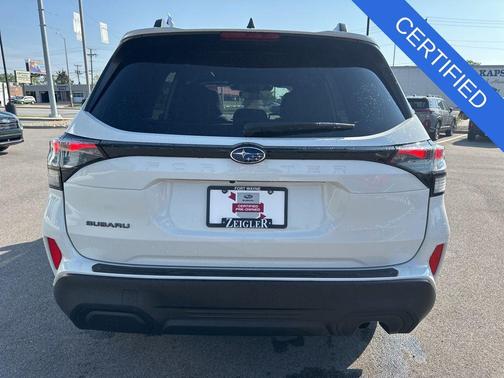Crystal White Pearl 2025 Subaru Forester Premium
