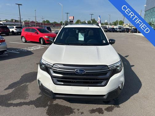 Crystal White Pearl 2025 Subaru Forester Premium