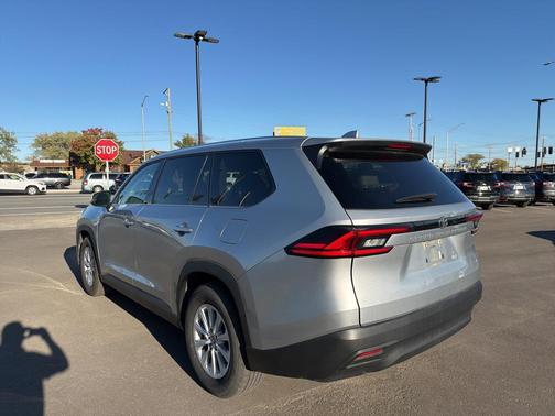 2025 Toyota Grand Highlander XLE