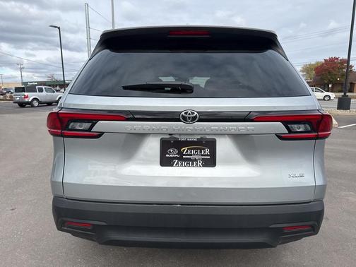 2025 Toyota Grand Highlander XLE