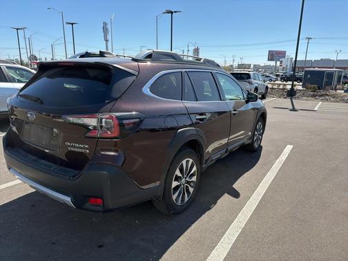 2023 Subaru Outback Touring XT
